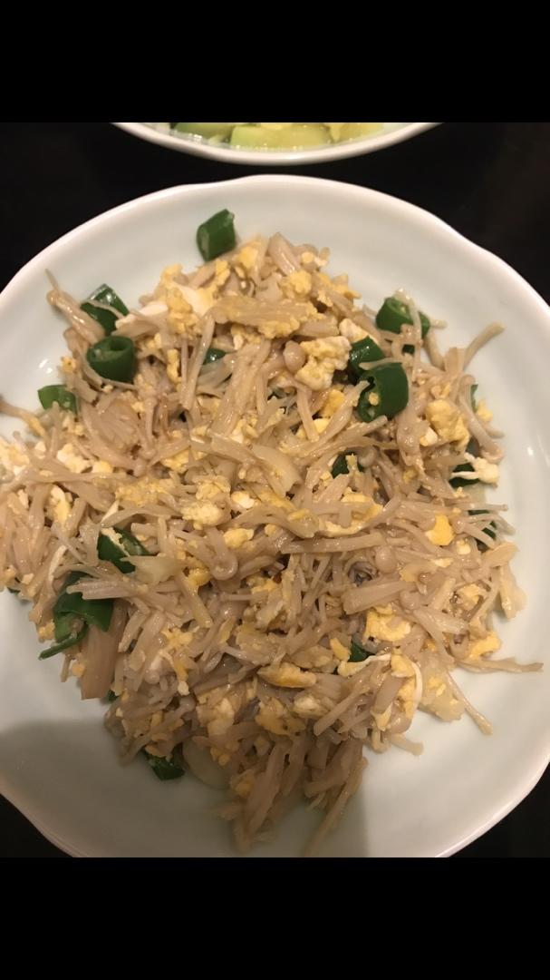 金针菇炒鸡蛋