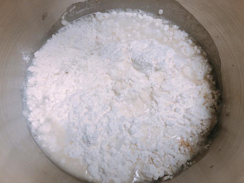 纯奶手撕吐司的做法 步骤1