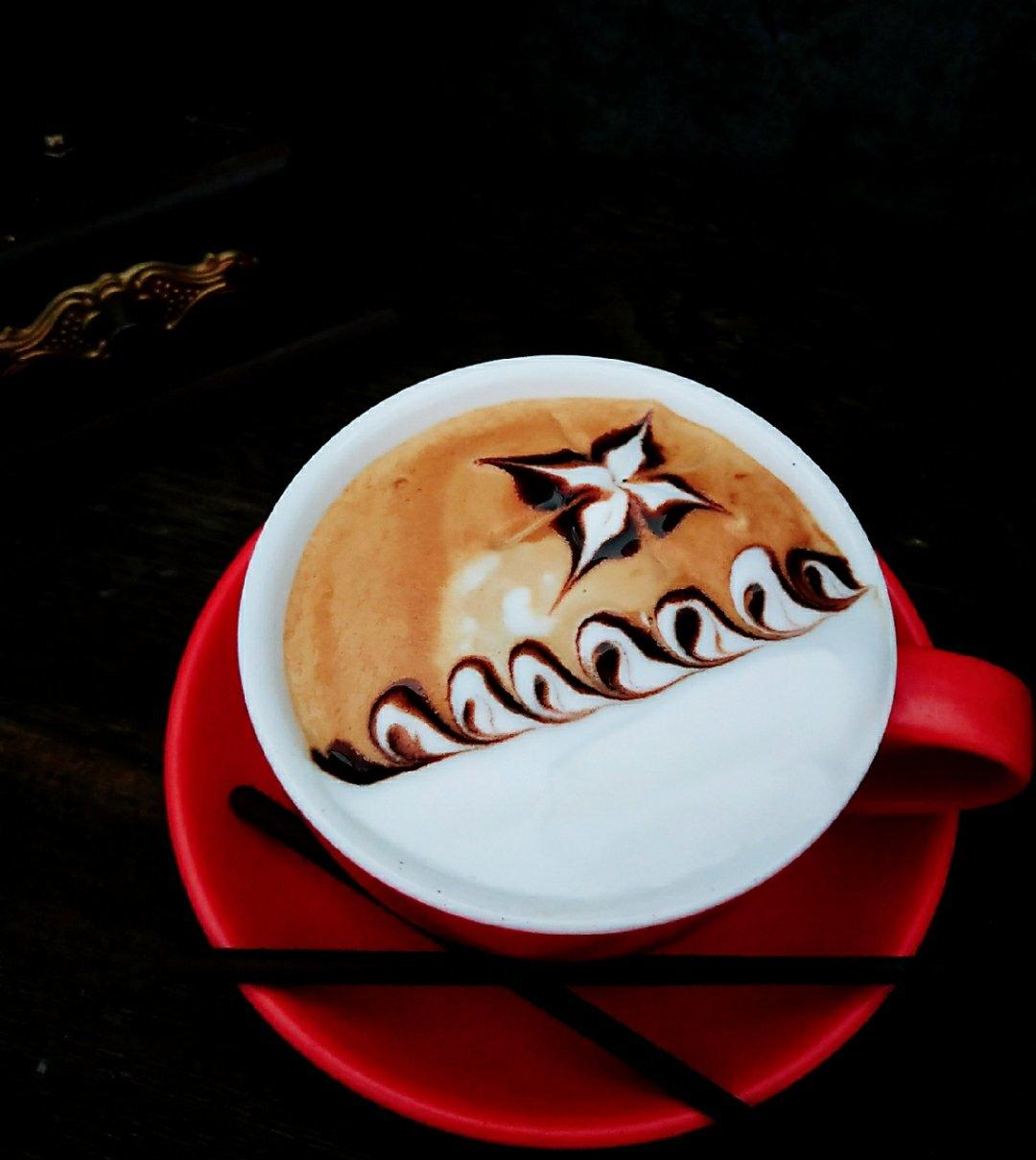 故事家族做的咖啡雕花