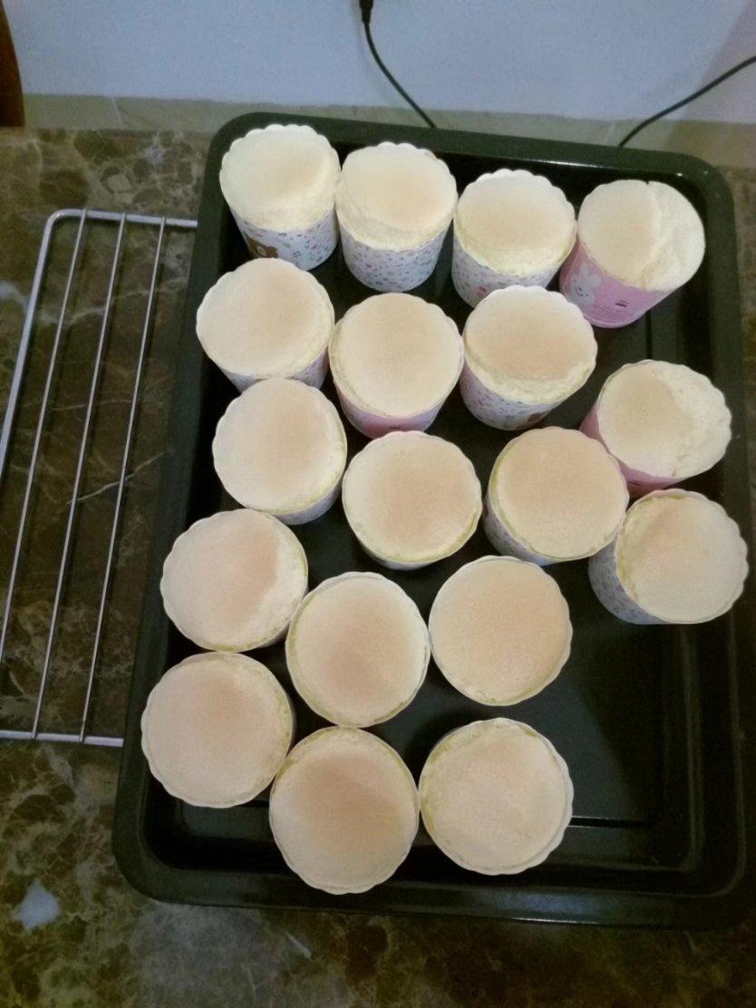 纸杯蛋糕 8寸戚风蛋糕的量