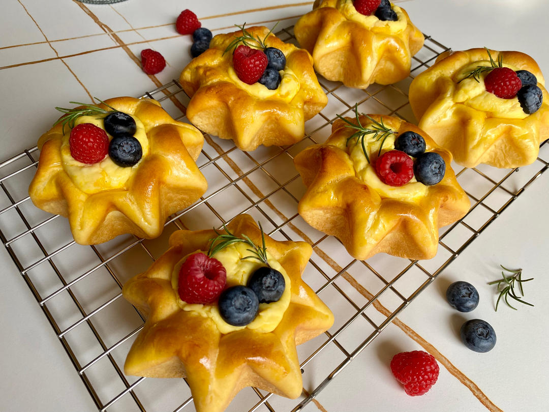 面包中的贵族-布里欧修面包