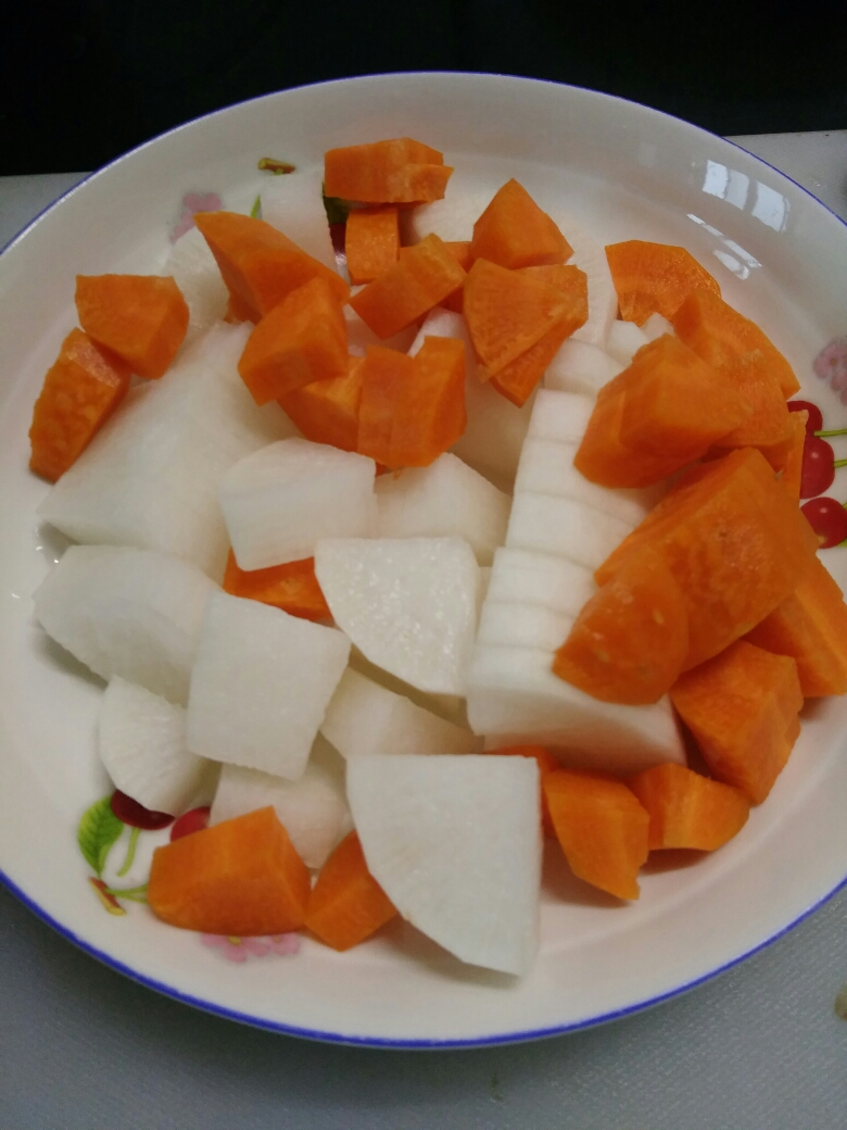 萝卜牛肉汤+火腿蒸冬瓜的做法 步骤4