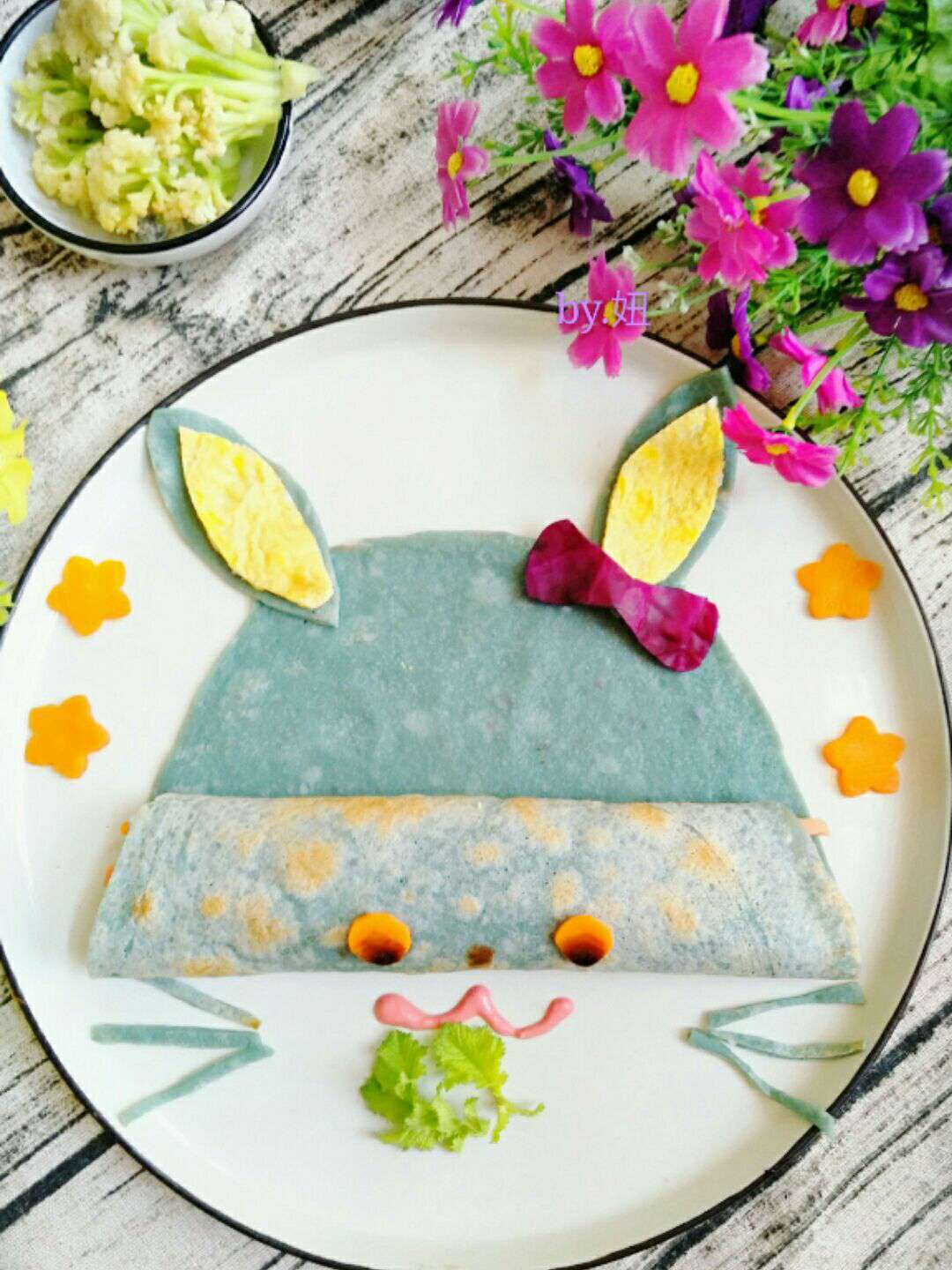 萌到舍不得吃了超可爱的小兔子蛋饼宝宝太喜欢啦