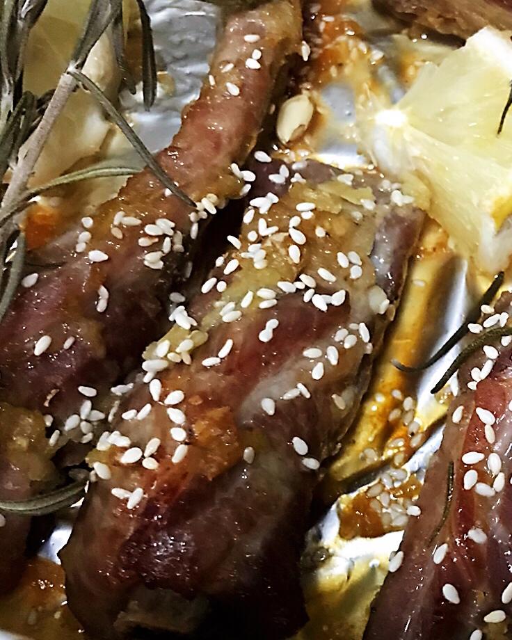 蜜制蒜香烤排骨