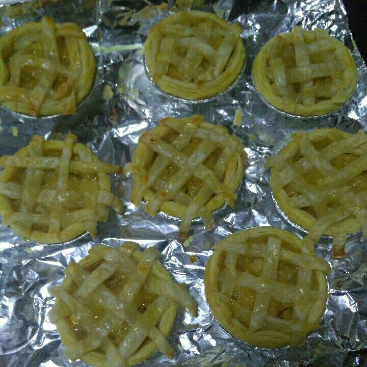 用蛋挞皮和飞饼快手做菠萝派