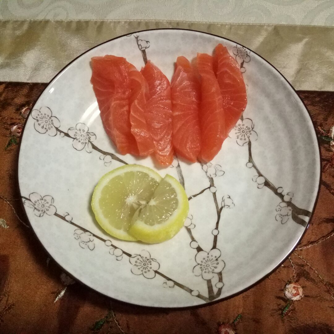 三文鱼刺身