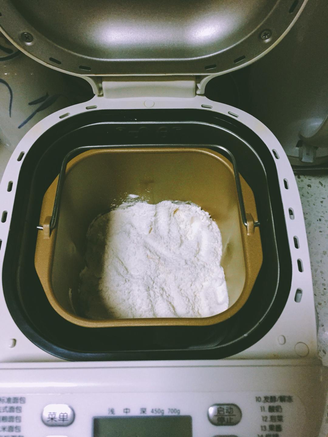 纯奶手撕吐司的做法 步骤1