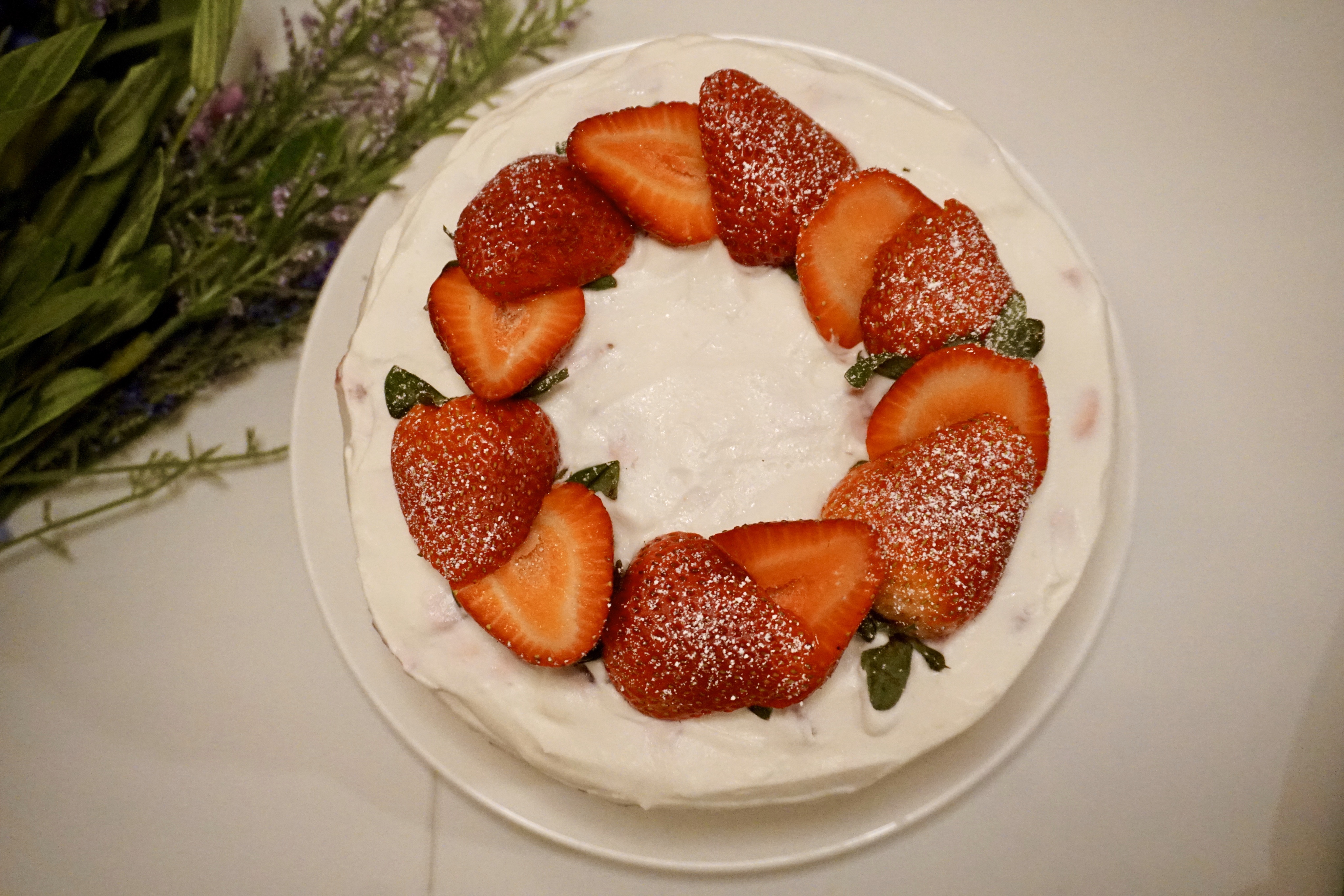 最简单好吃又美腻的草莓奶油蛋糕的做法 步骤8