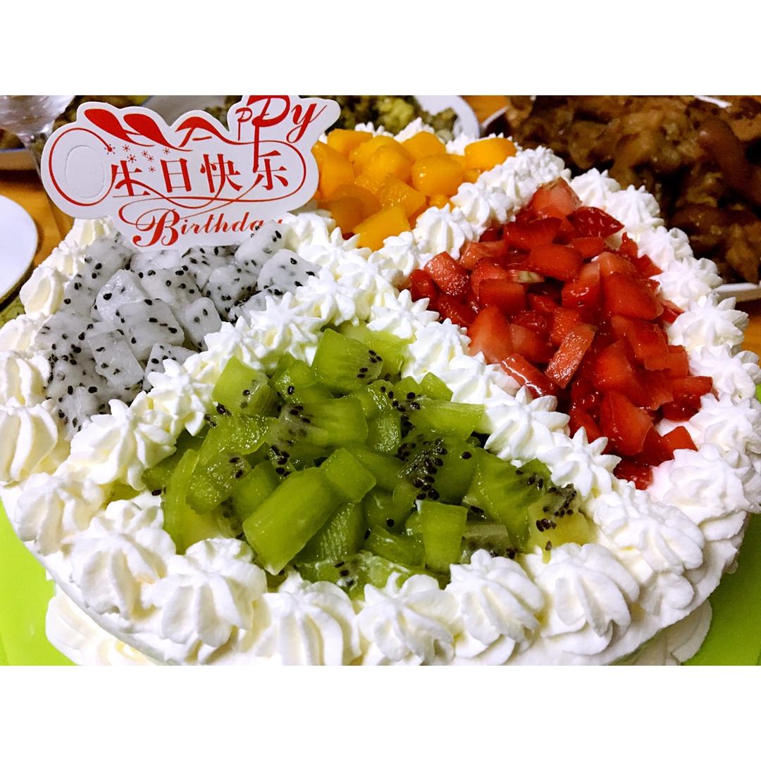 简单奶油裱花水果蛋糕