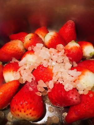 冰糖草莓（煮草莓）的做法 步骤4