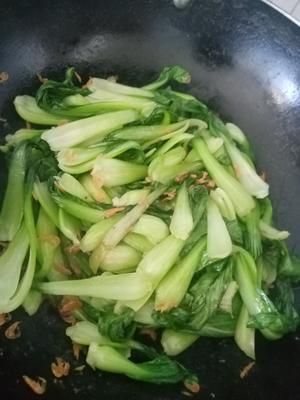 虾米炒小油菜的做法 步骤3