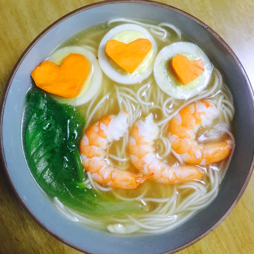 猫胡子hannah做的生日面条