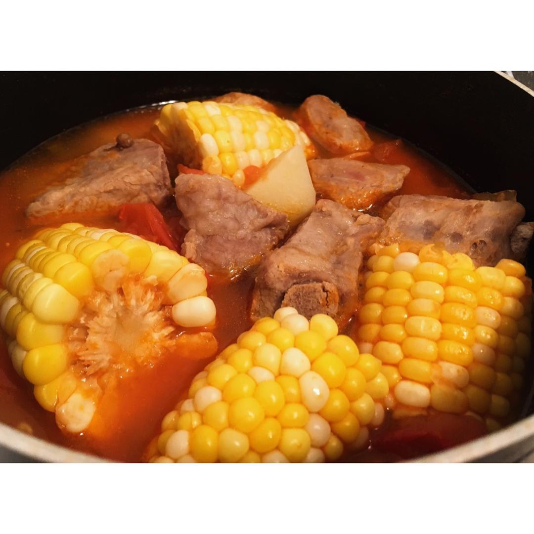 番茄土豆玉米排骨汤