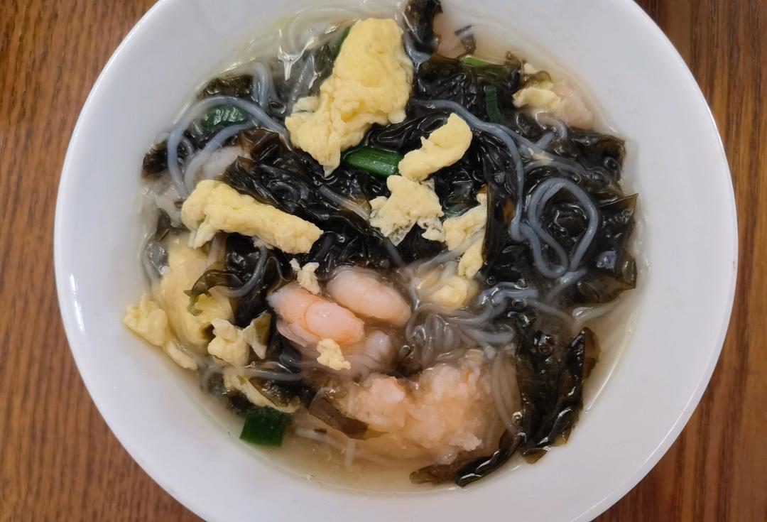低卡鲜美的紫菜虾滑汤！好喝不胖减脂餐