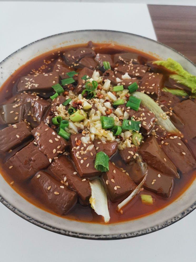 冒鸭血，让一碗白饭幸福飞起！