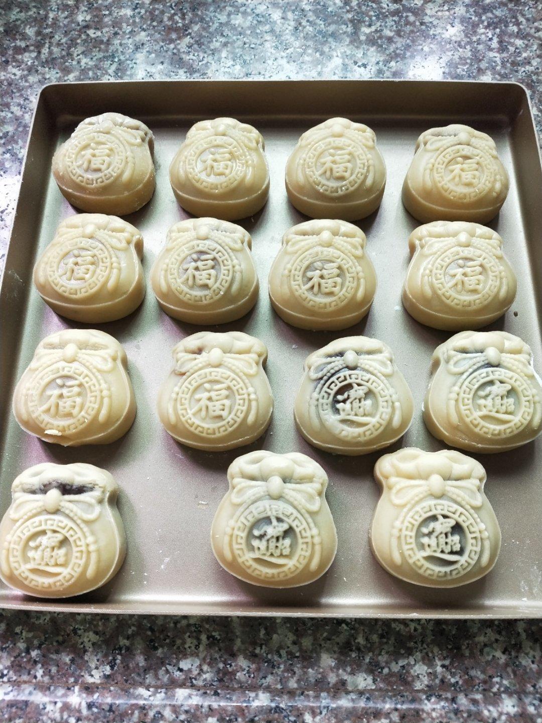 广式月饼—蛋黄莲蓉月饼