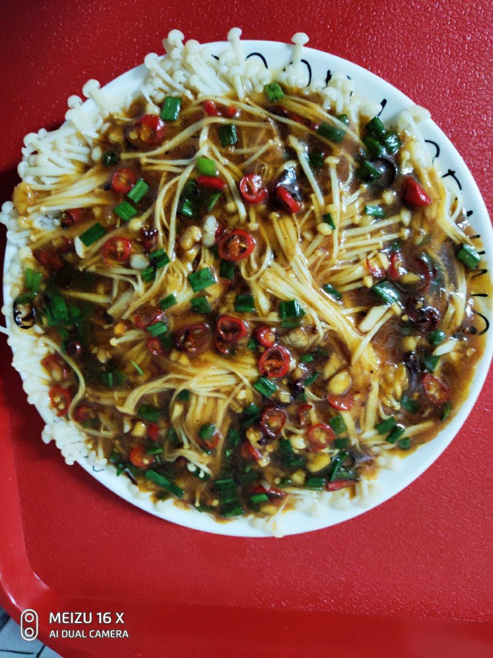 一口上瘾的蒜蓉金针菇