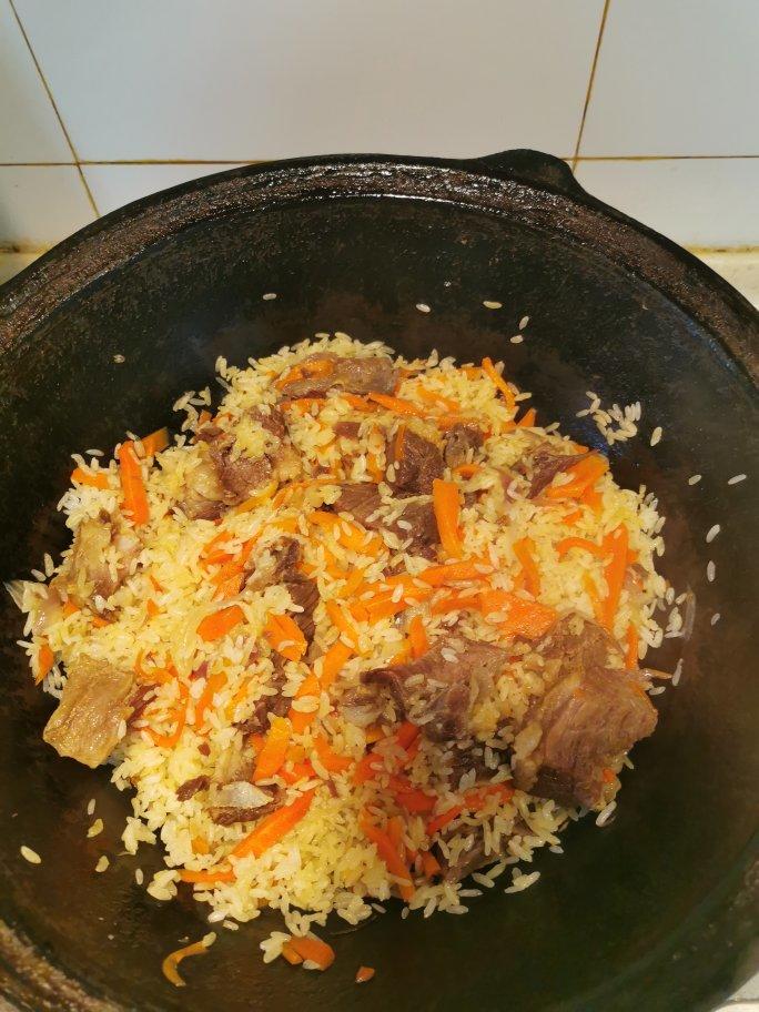 羊肉抓饭