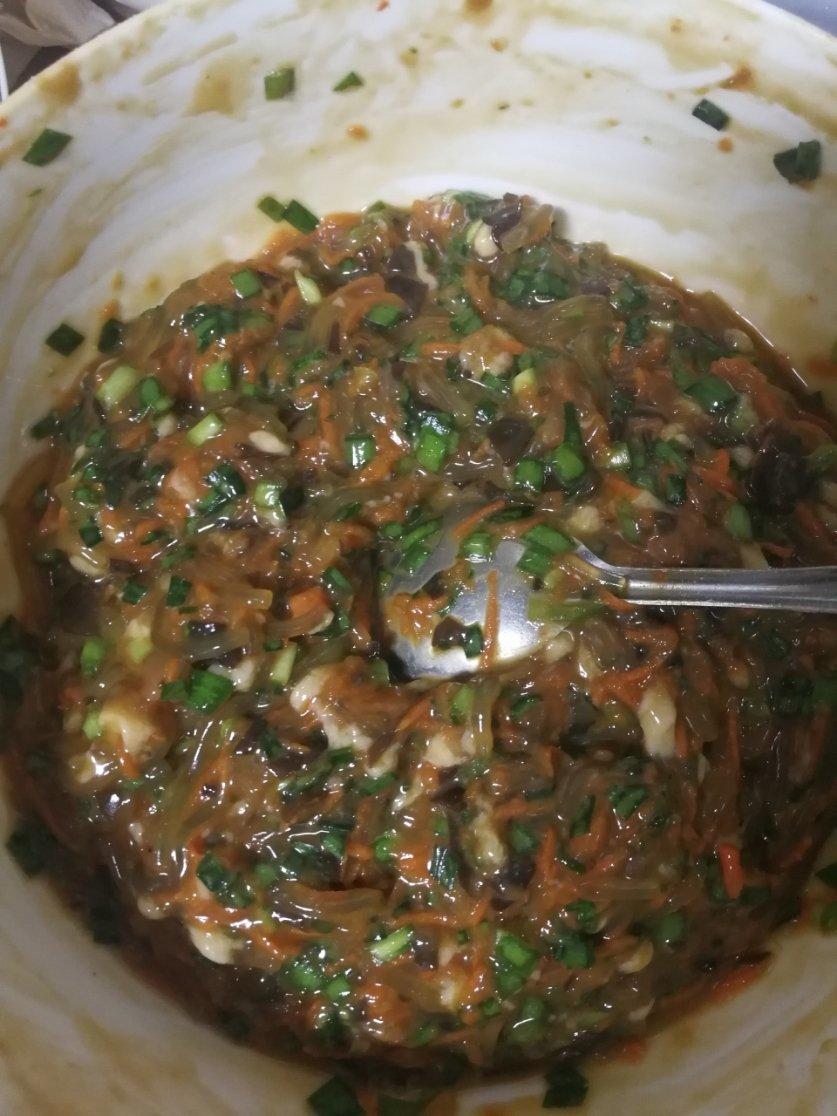 韭菜猪肉饺子(最简单最好吃又最多汁的饺子)