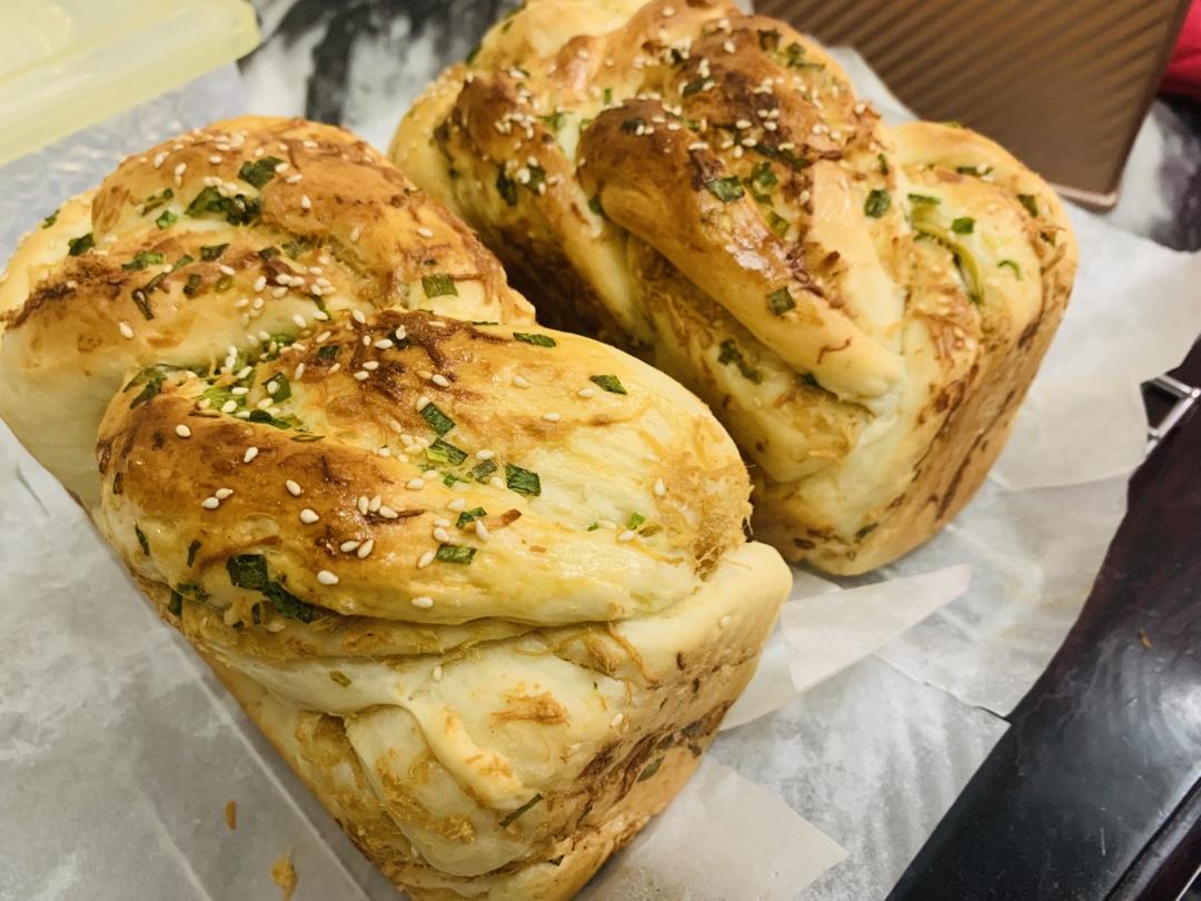 香葱肉松手撕吐司