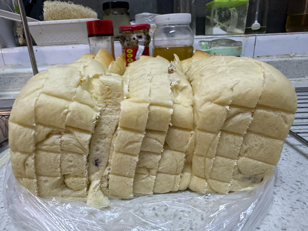 超柔软一发‼️奶香葡萄干手撕吐司『松软拉丝』