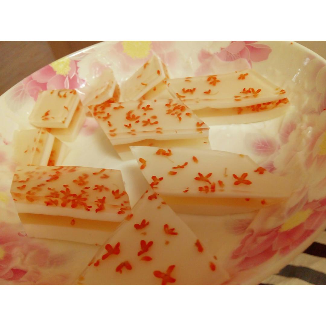 “会动的”椰汁桂花糕