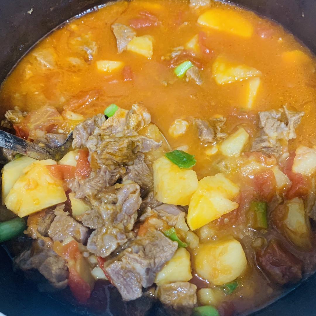 番茄土豆炖牛腩