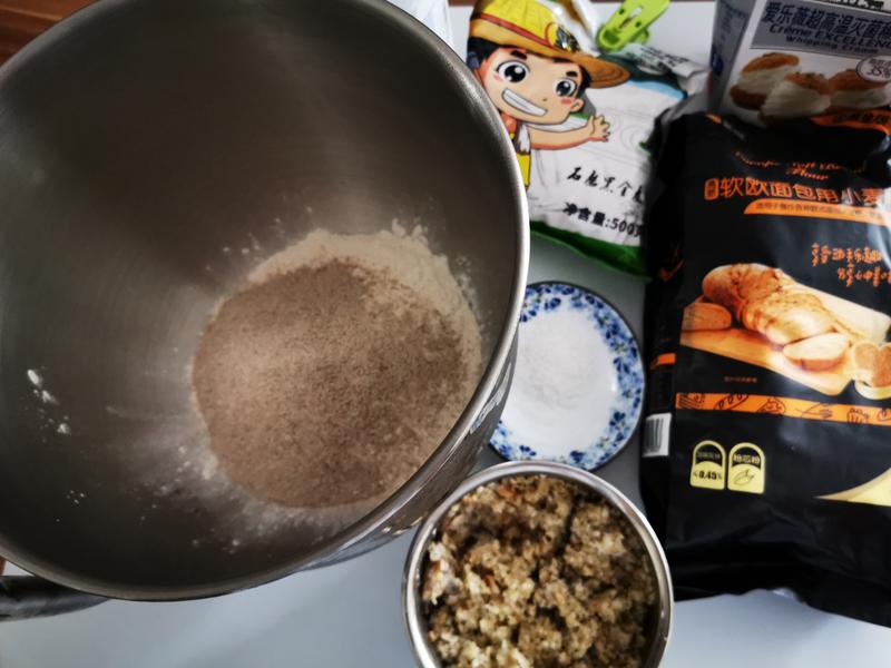 纯奶手撕吐司的做法 步骤1