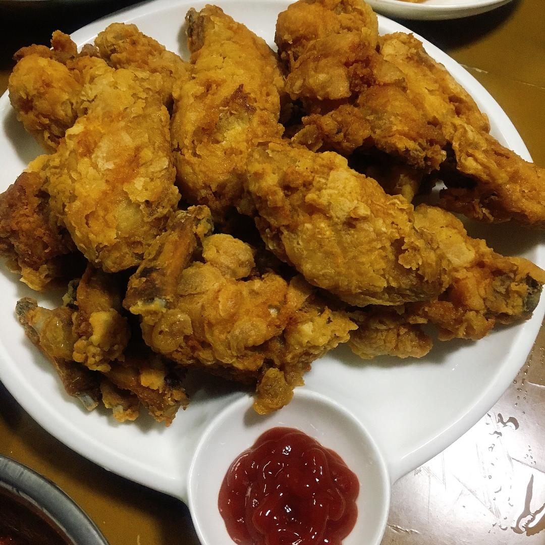 香脆辣味炸鸡翅