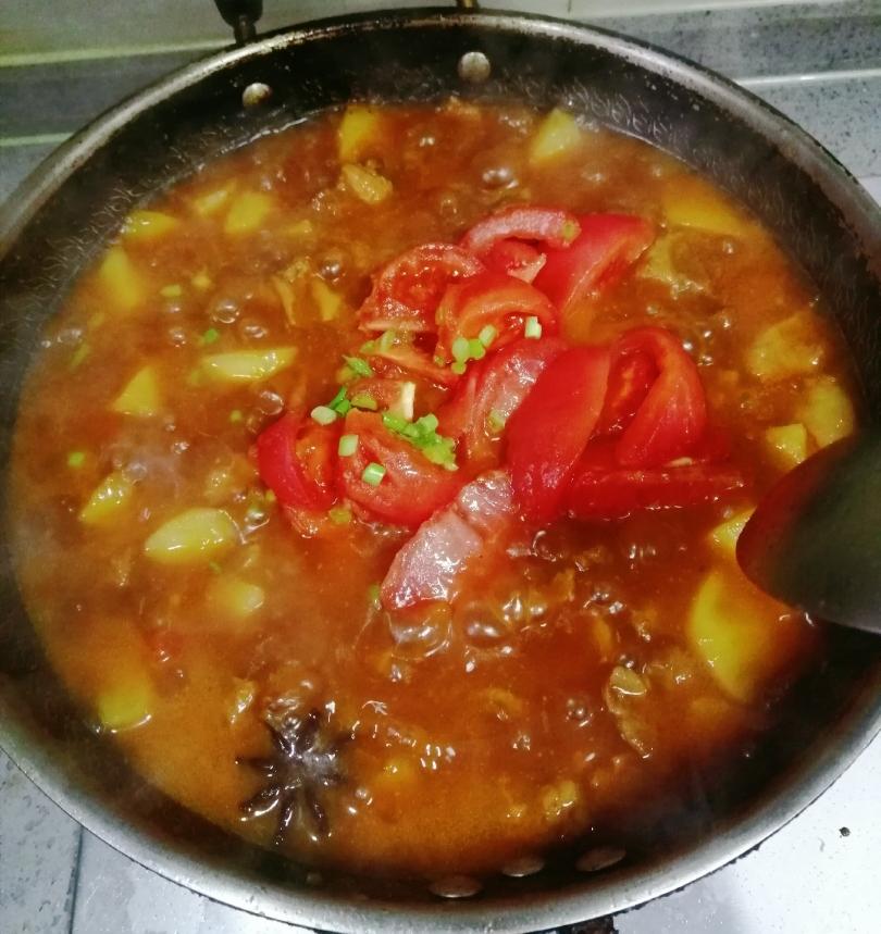 番茄土豆炖牛腩