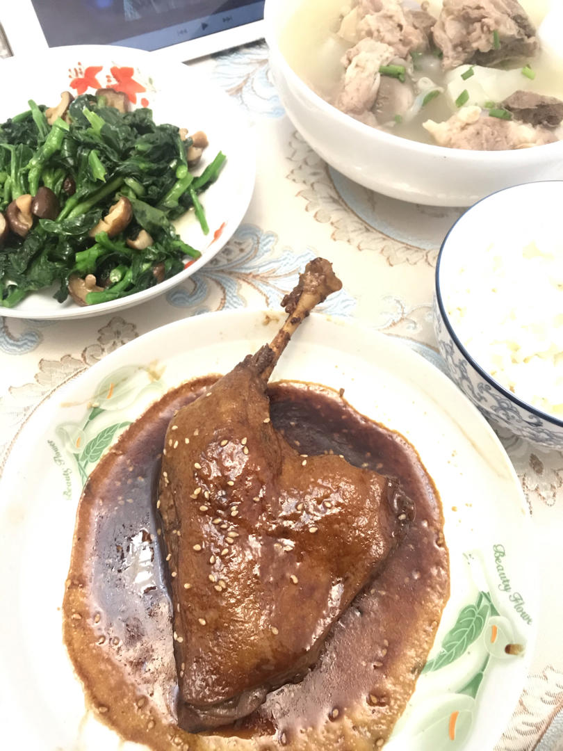 酱香鸭腿(舔手指的那种)