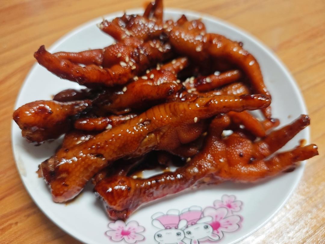 “销魂”卤鸡爪