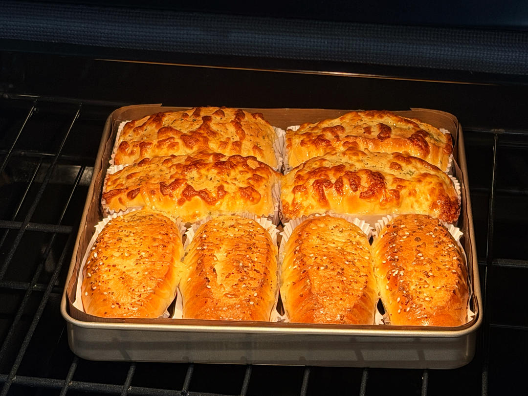 万能面团
汤种波兰种
pizza小面包，小餐包咸口辫子包