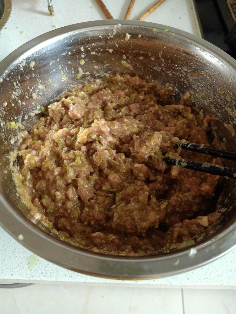 芹菜猪肉馅水饺