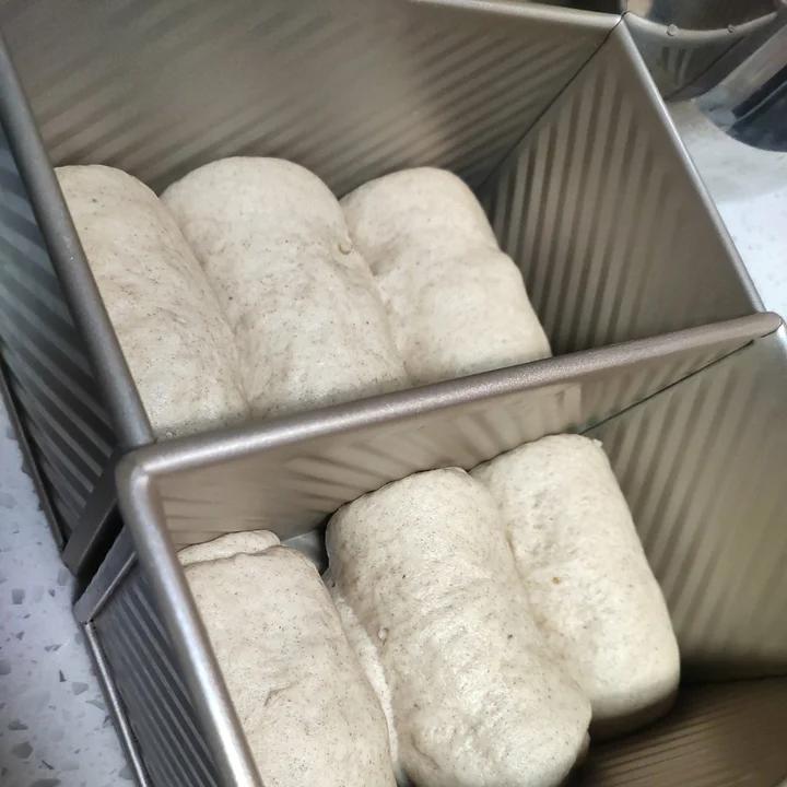 黑麦核桃红糖面包