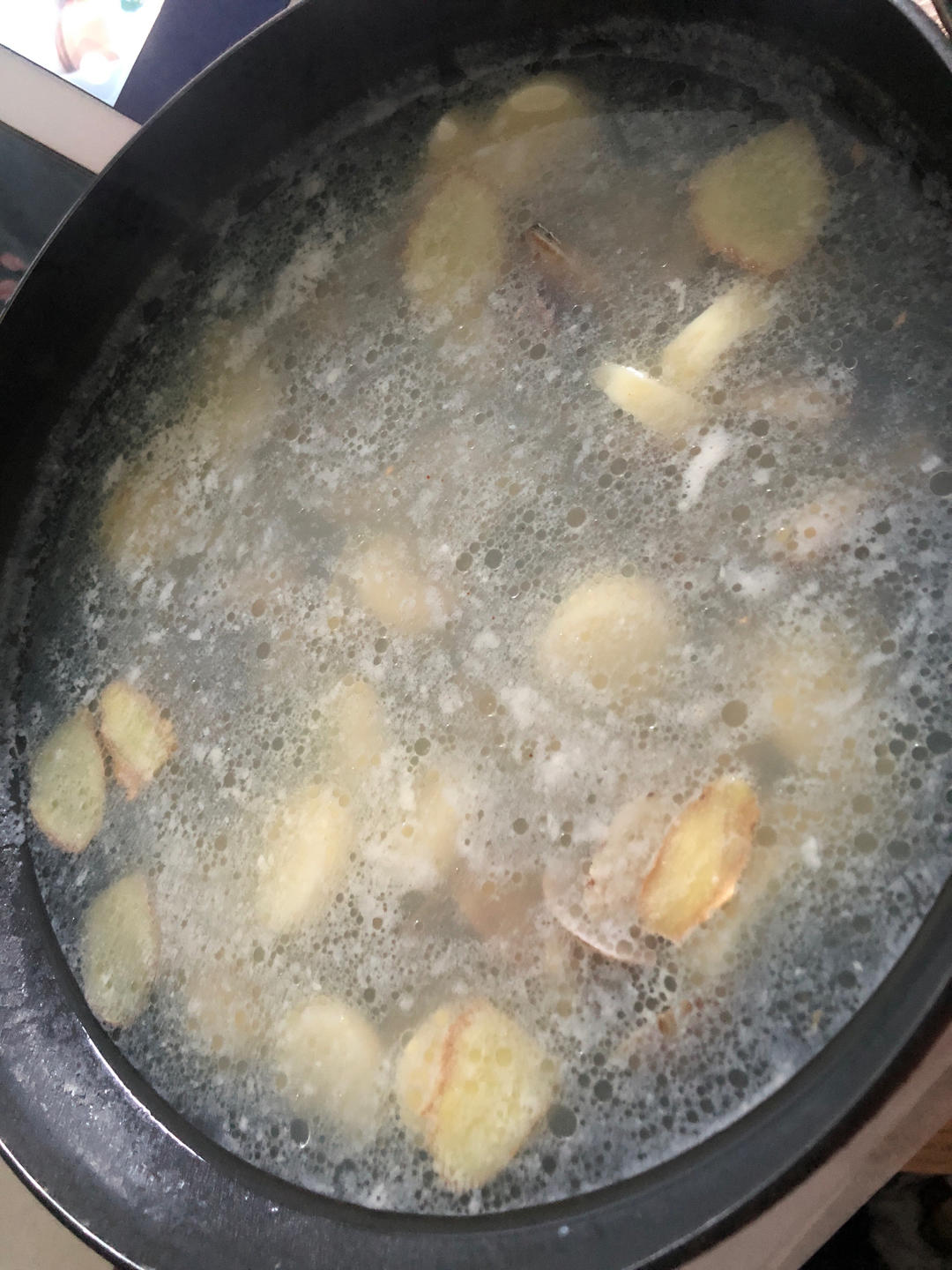 花蛤豆腐汤正确做法，鲜甜好喝，做法很简单