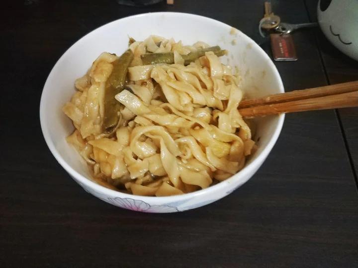 土豆豆角焖面