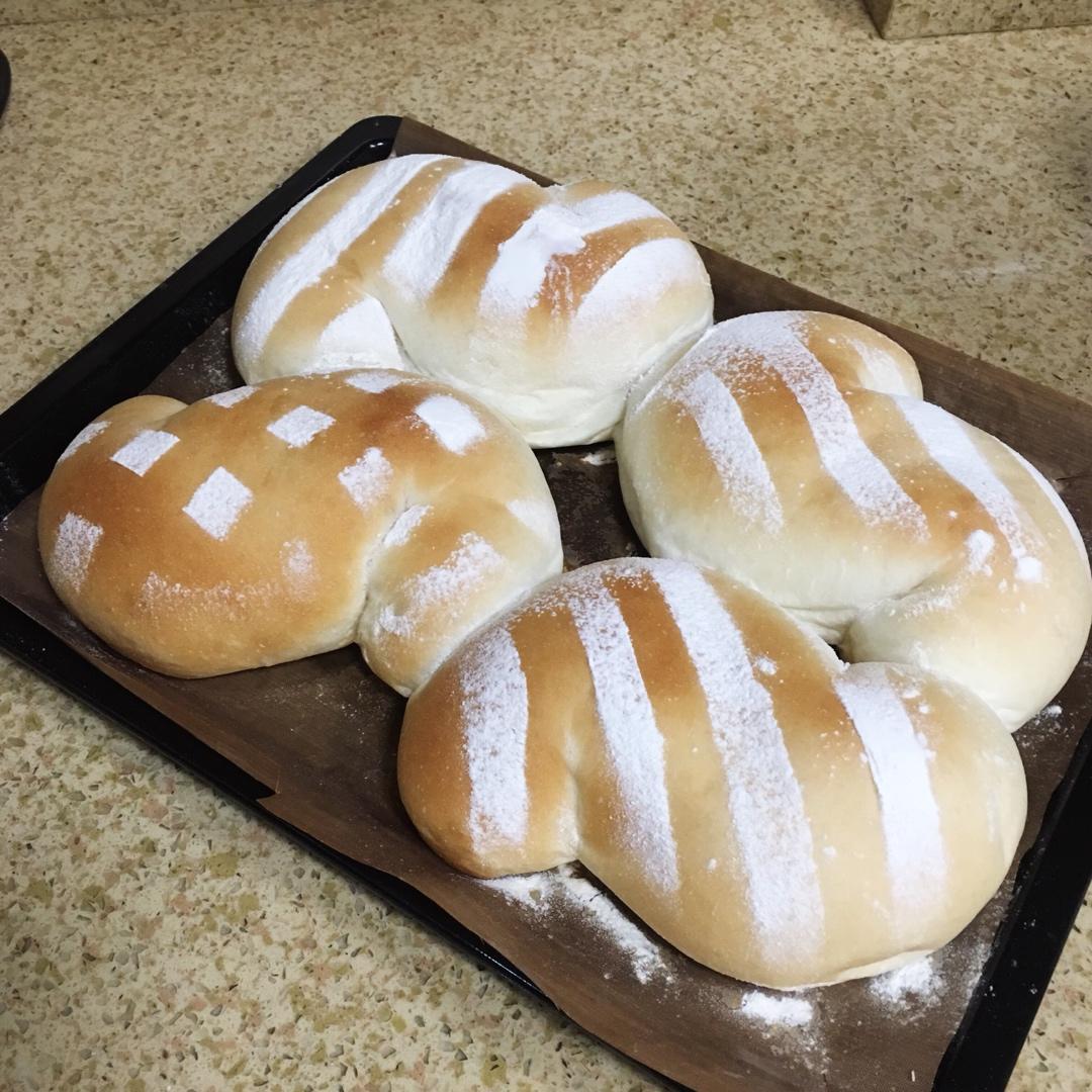 面包店里的常客——蔓越莓奶酪软欧