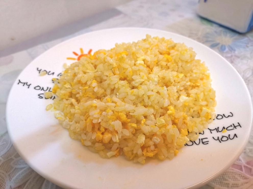 快速黄金蛋炒饭的做法