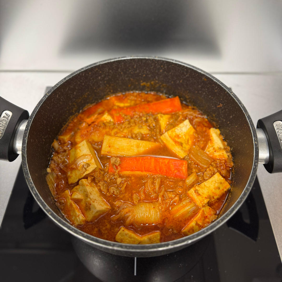 泡菜豆腐肉碎锅