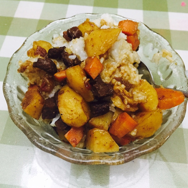 土豆焖饭（电饭锅版）