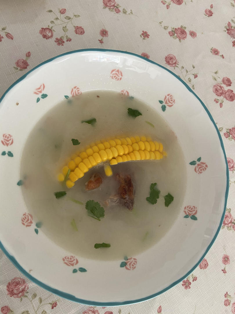 教你炖出来奶白色的排骨汤，香甜可口