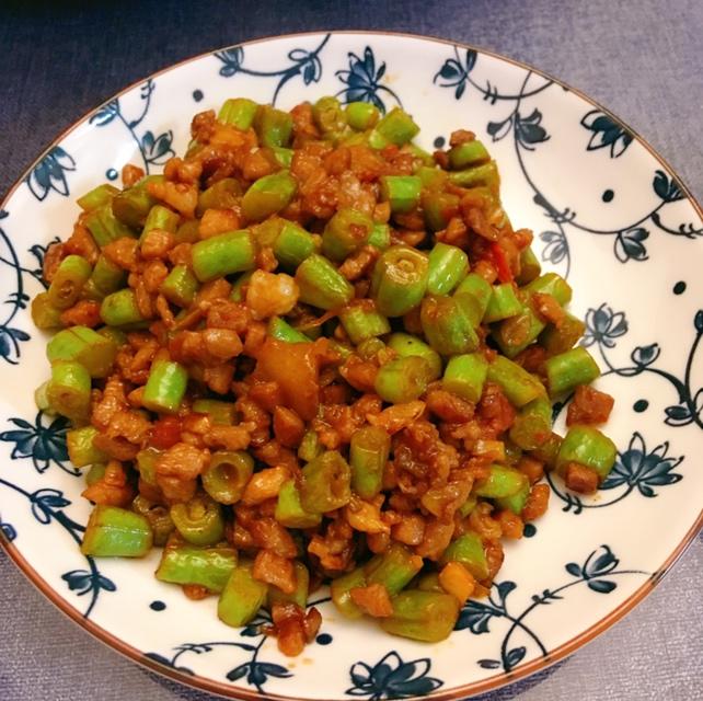 肉沫豆角下饭菜