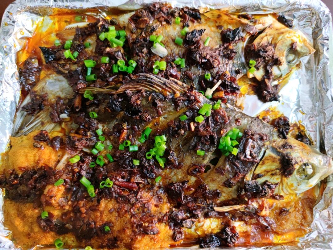 烤鲫鱼
