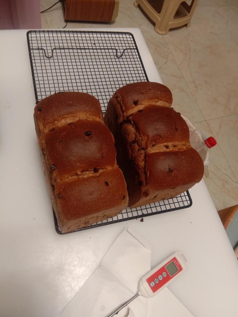 巨~巨好吃的巧克力奶油吐司