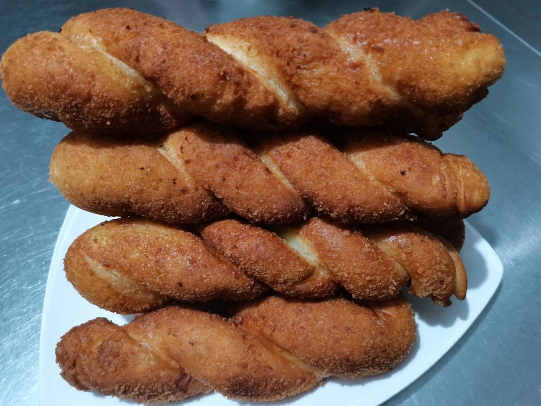 酸奶爆浆大麻花