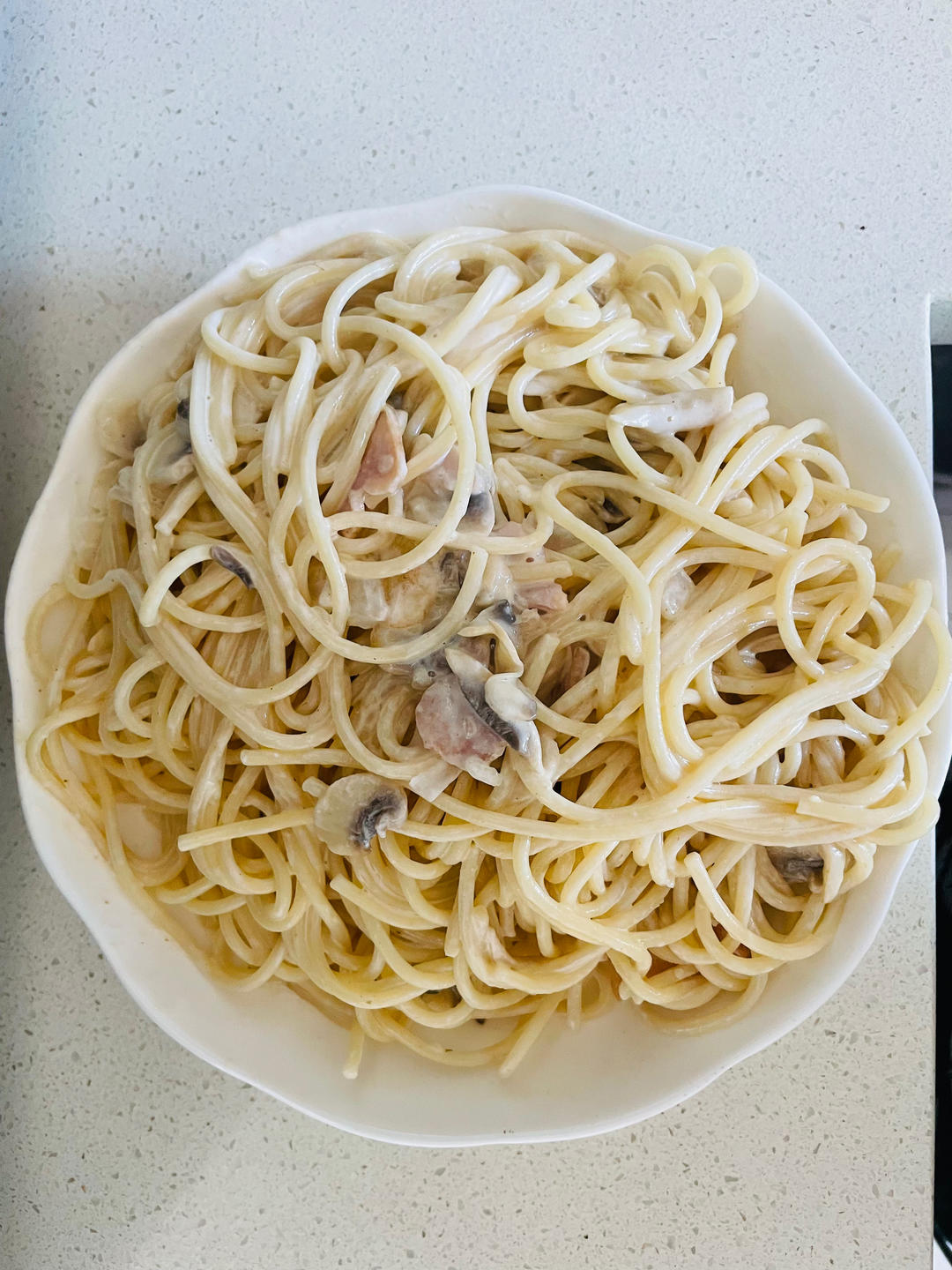 奶油蘑菇培根意大利面