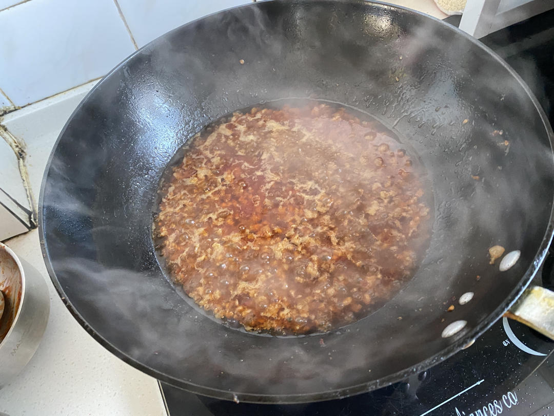 杂酱面好吃，炒杂酱是关键，厨师长教你杂酱做法