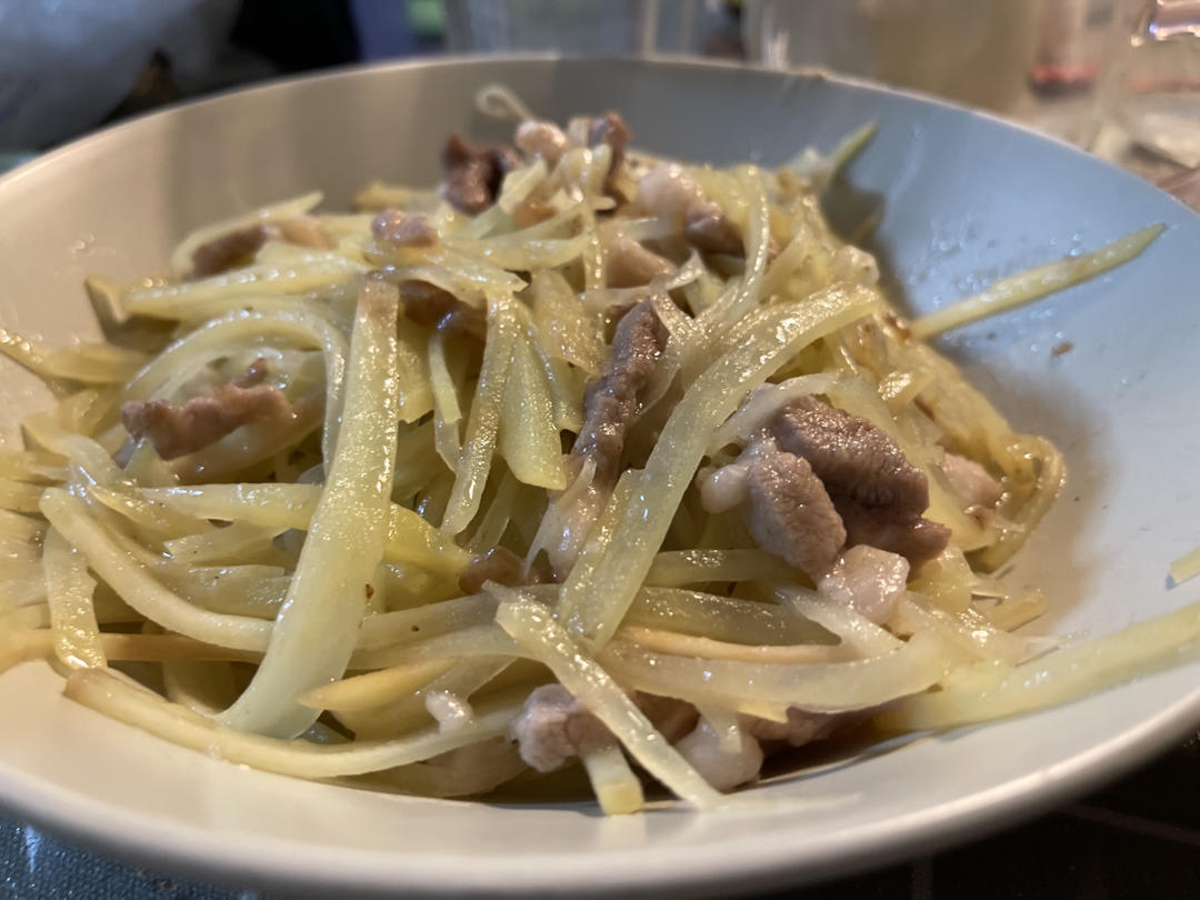 土豆丝炒肉