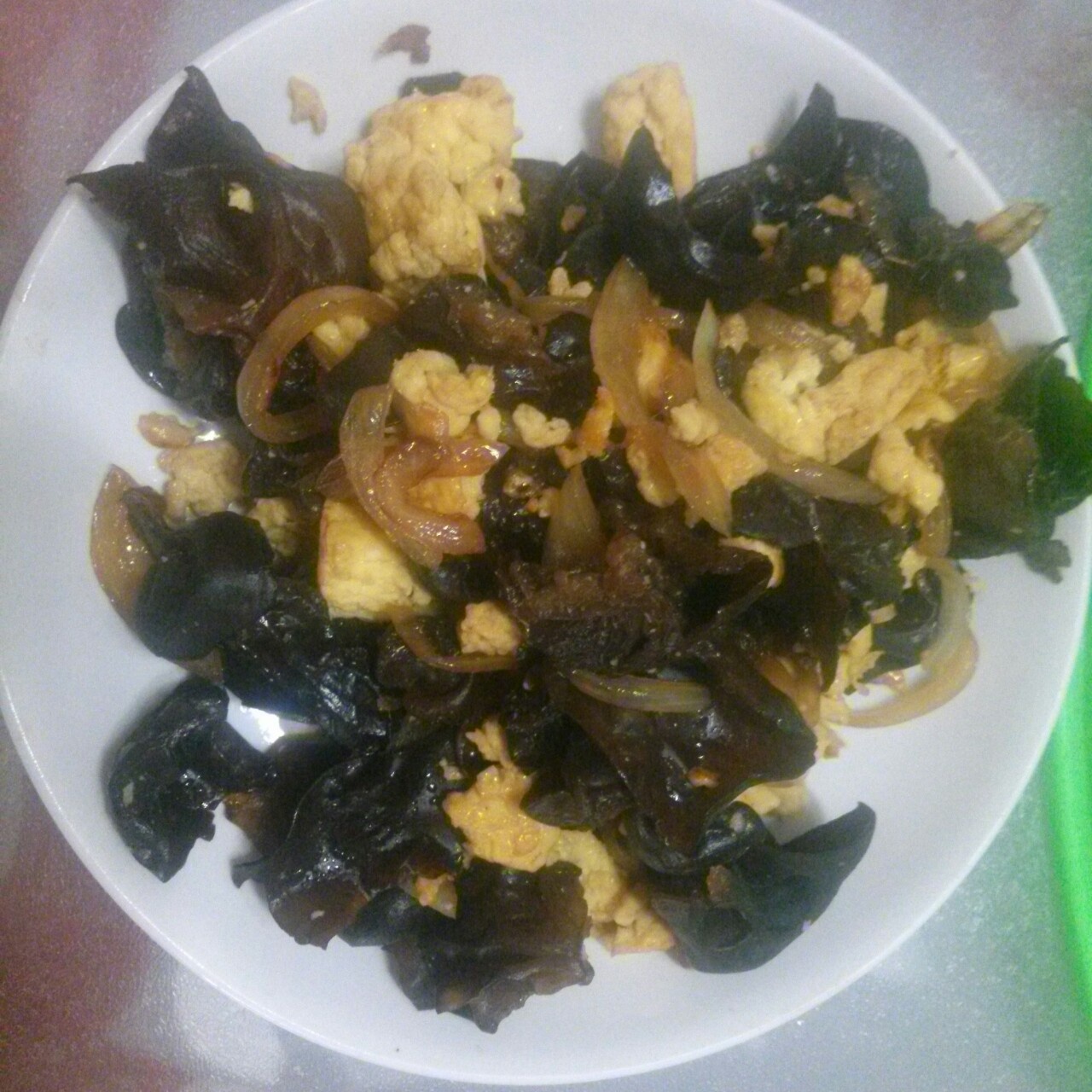 木耳炒鸡蛋 Wood ear Mushrooms with Egg